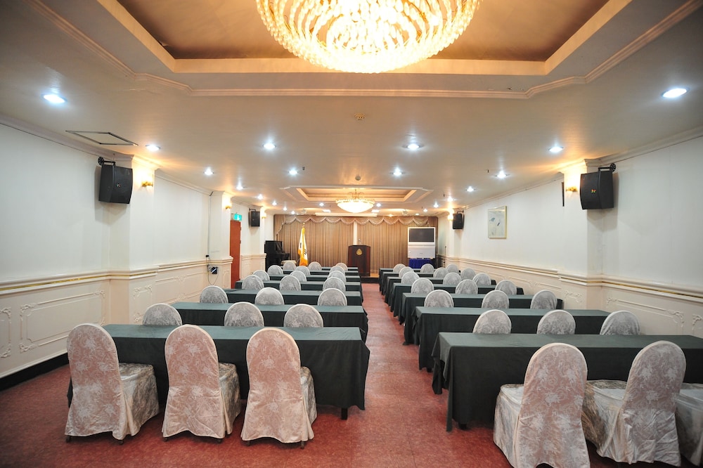 Kyungha Spa Hotel 36/56