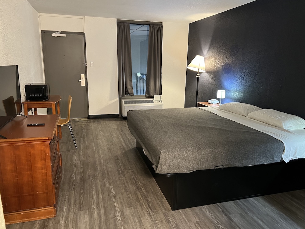 Travelodge by Wyndham Suffolk 5/15