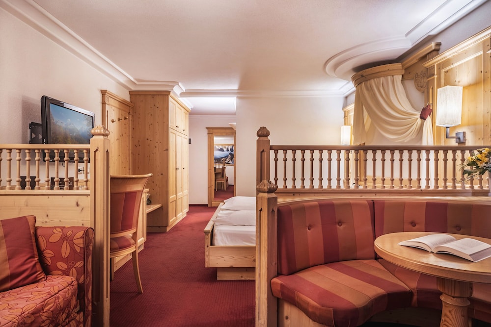 SPORTHOTEL ROMANTIC PLAZA 34/48