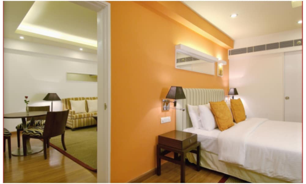 Vivanta Vijayawada MG Road (ex. The Gateway M G Road Hotel) 11/55