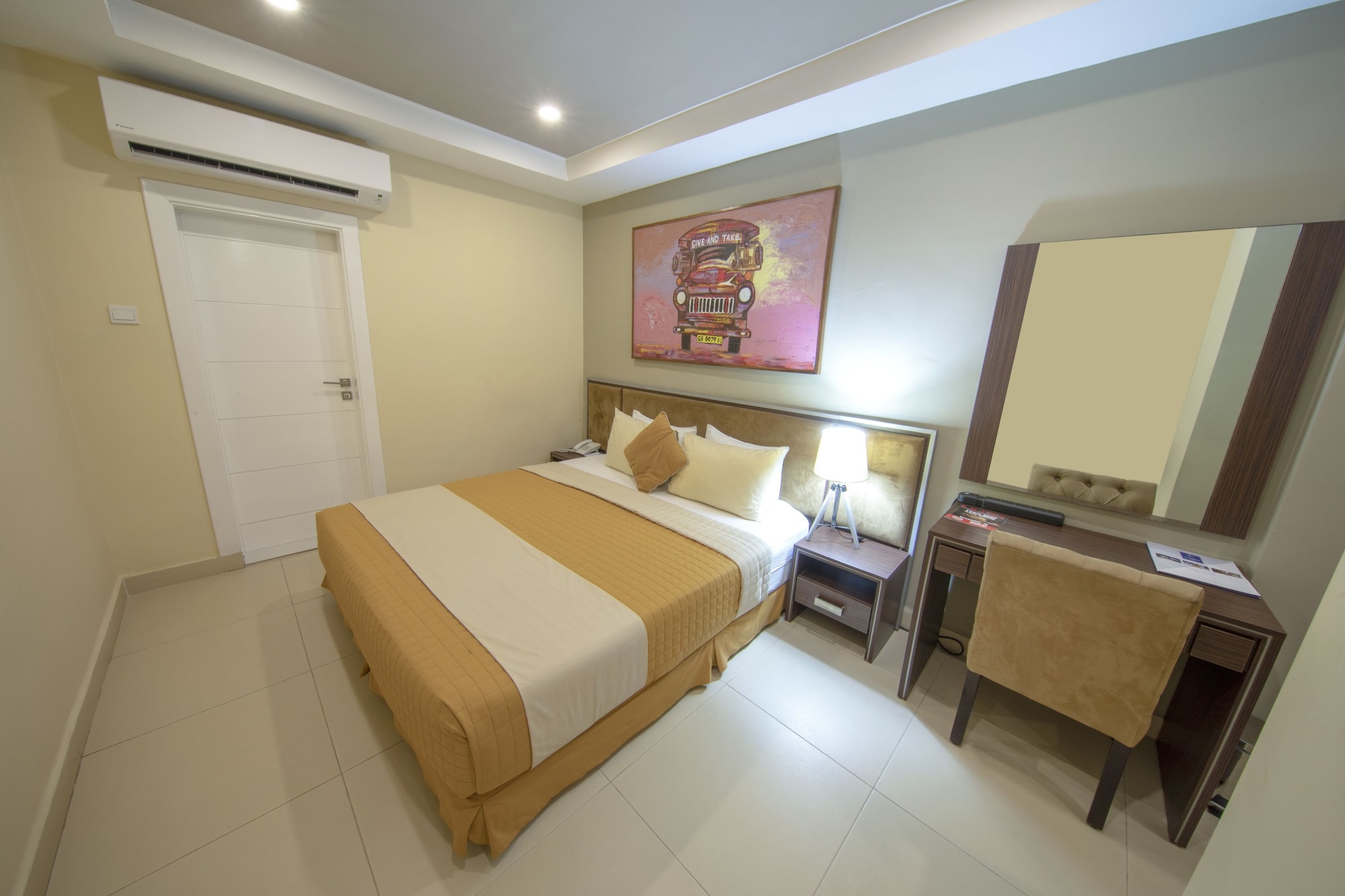 Room at FrankieS Hotel, ACCRA