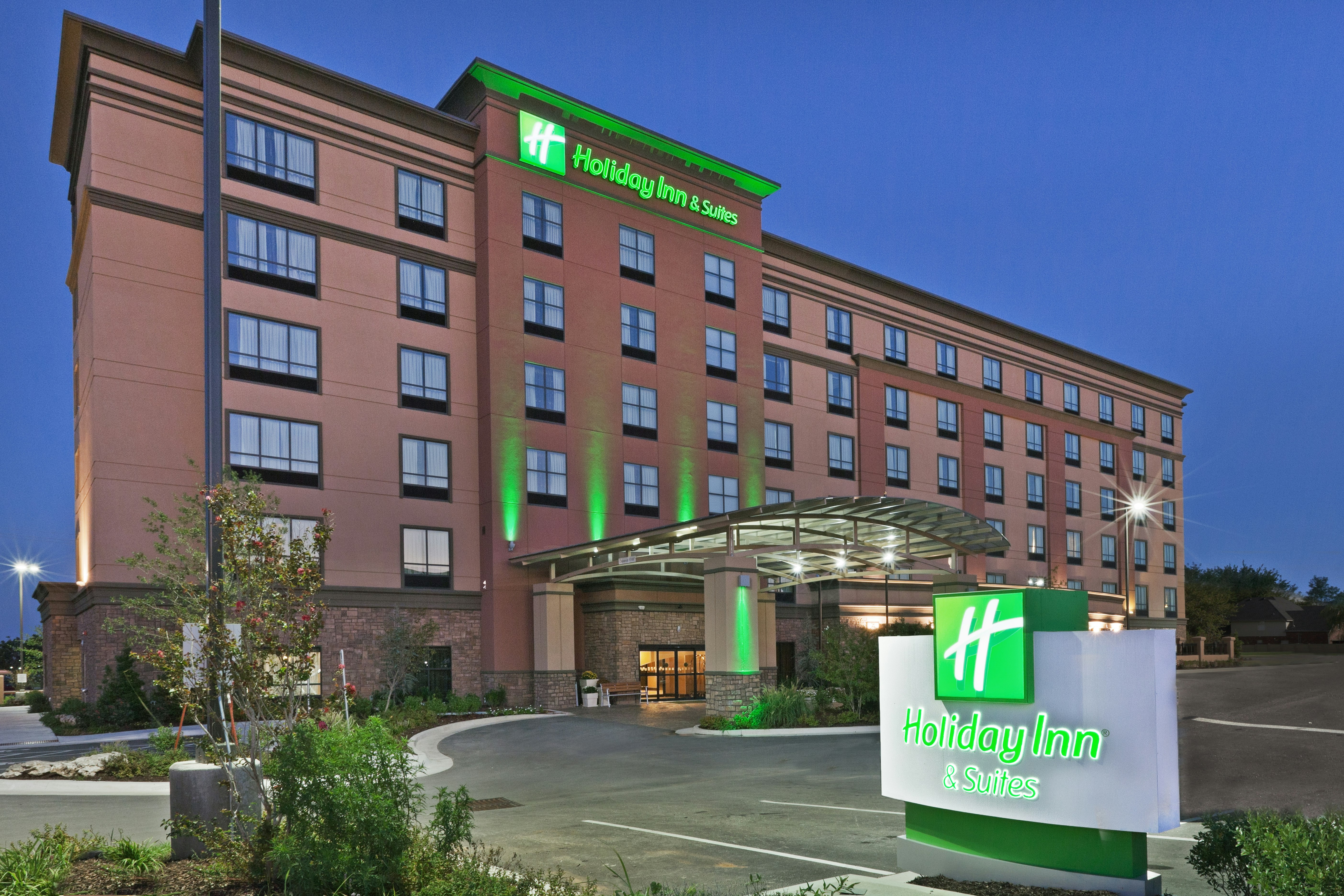 Holiday Inn Hotel & Suites Tulsa South 4/56