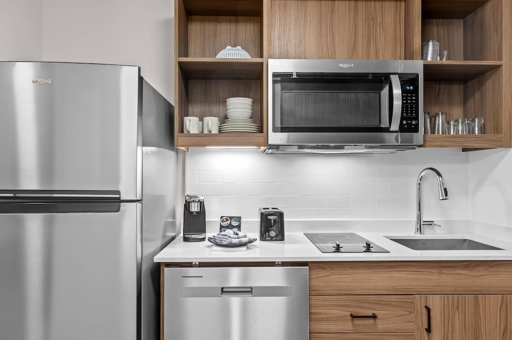Everhome Suites Bowling Green 52/53