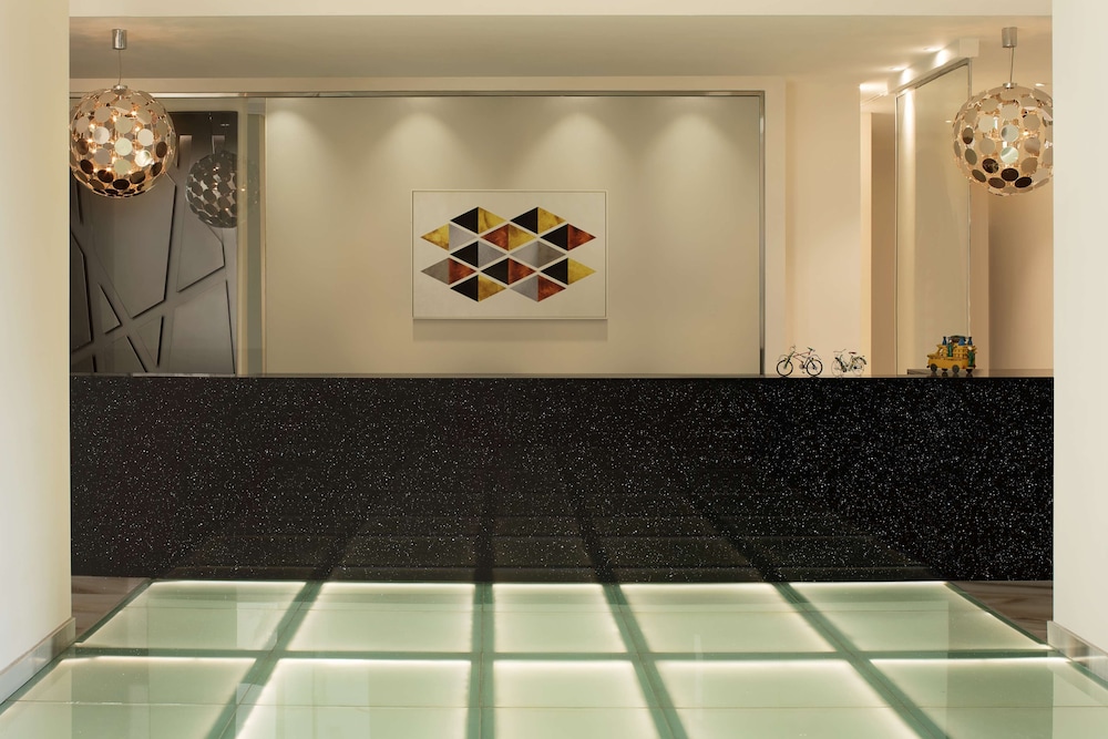 Radisson Blu Lagos Ikeja 11/74