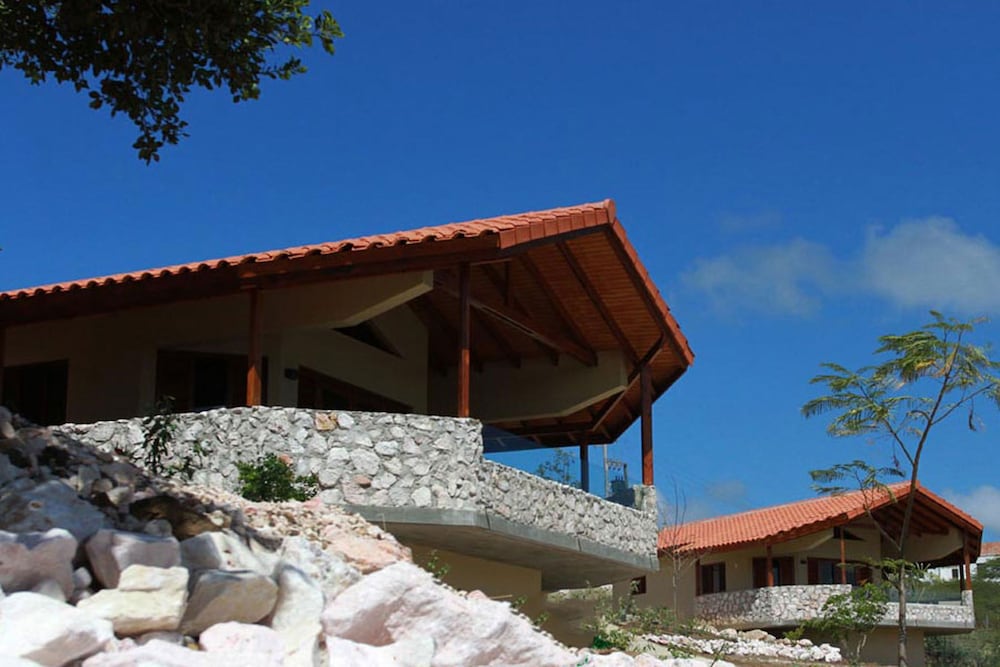 The Natural Curacao 35/61