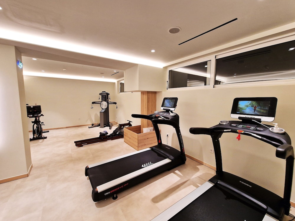 Tsamis Zante Suites 59/86