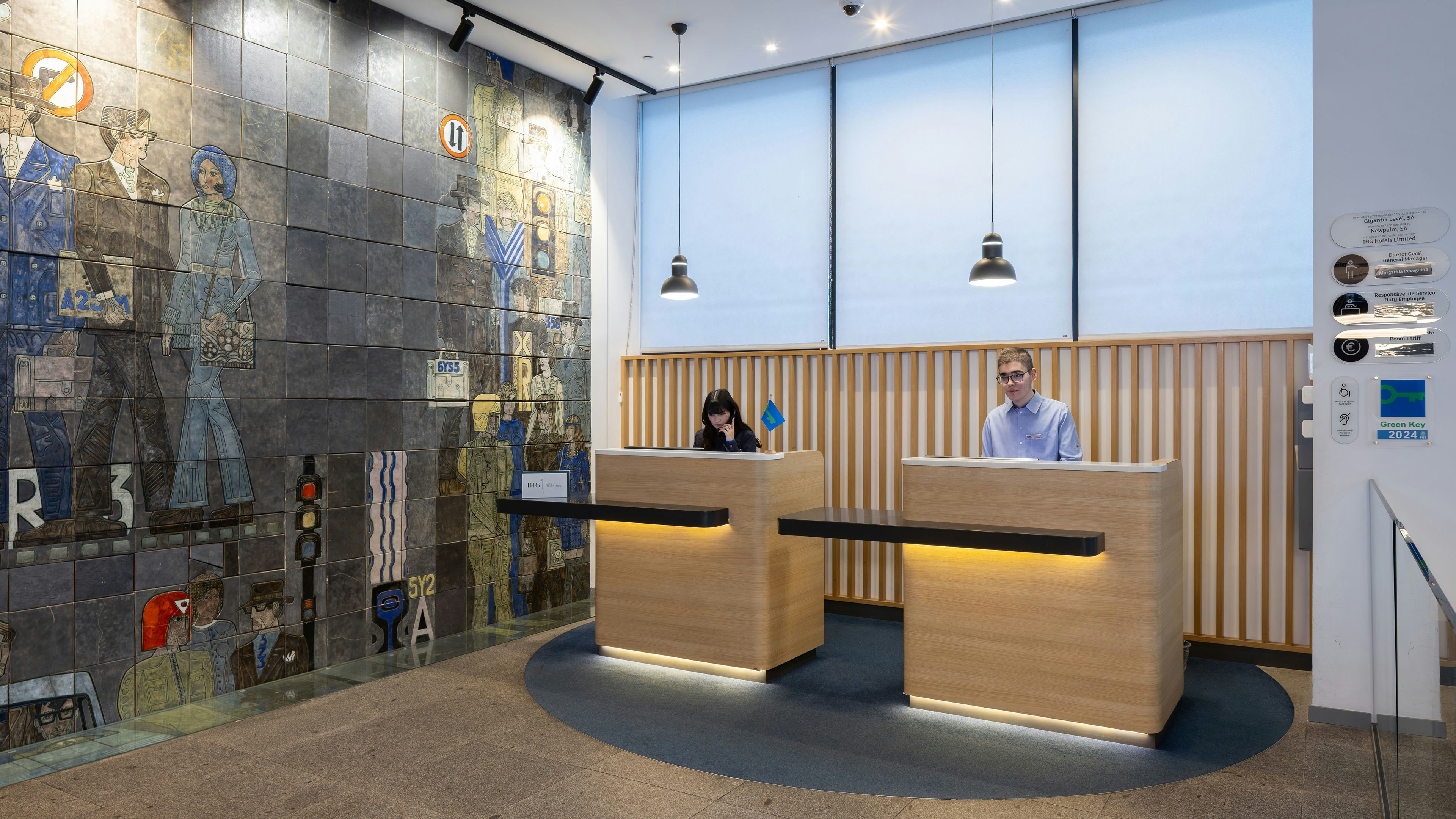 Holiday Inn Express Porto City Centre 12/50