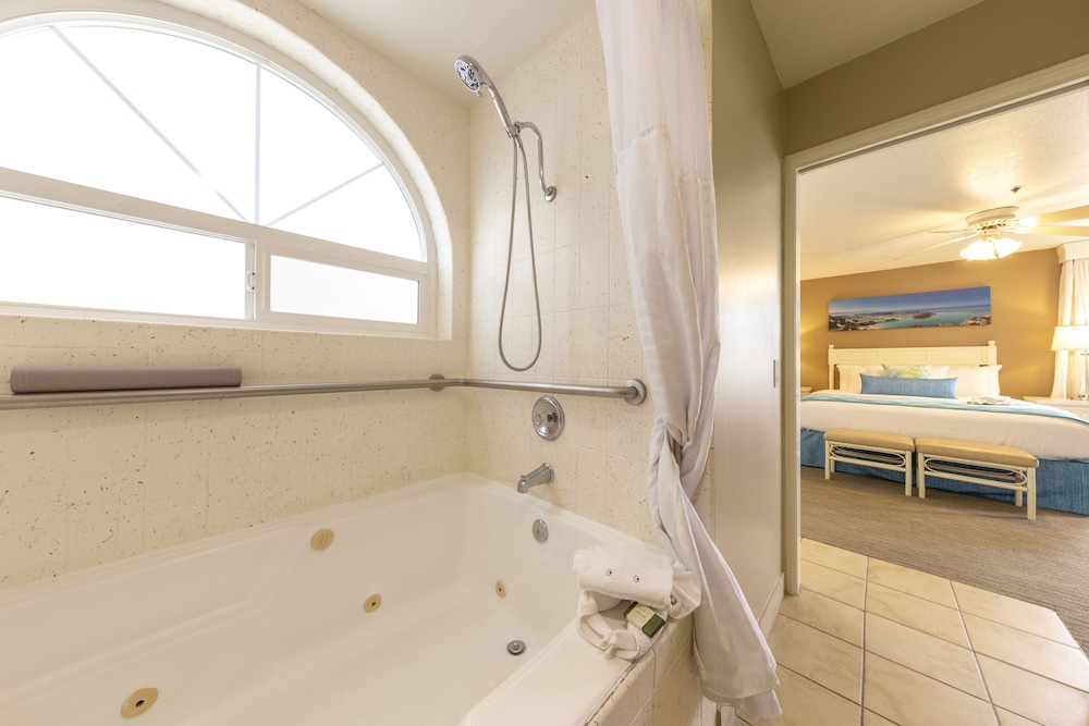 Capistrano Surfside Inn 28/83