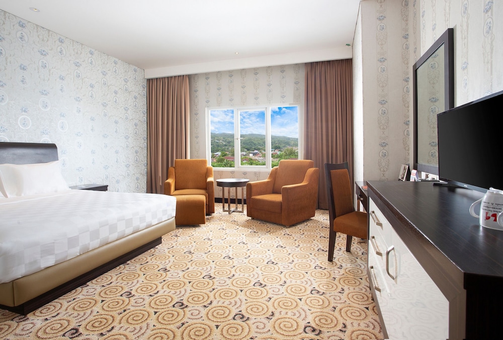 Swiss-Belhotel Kendari 27/70