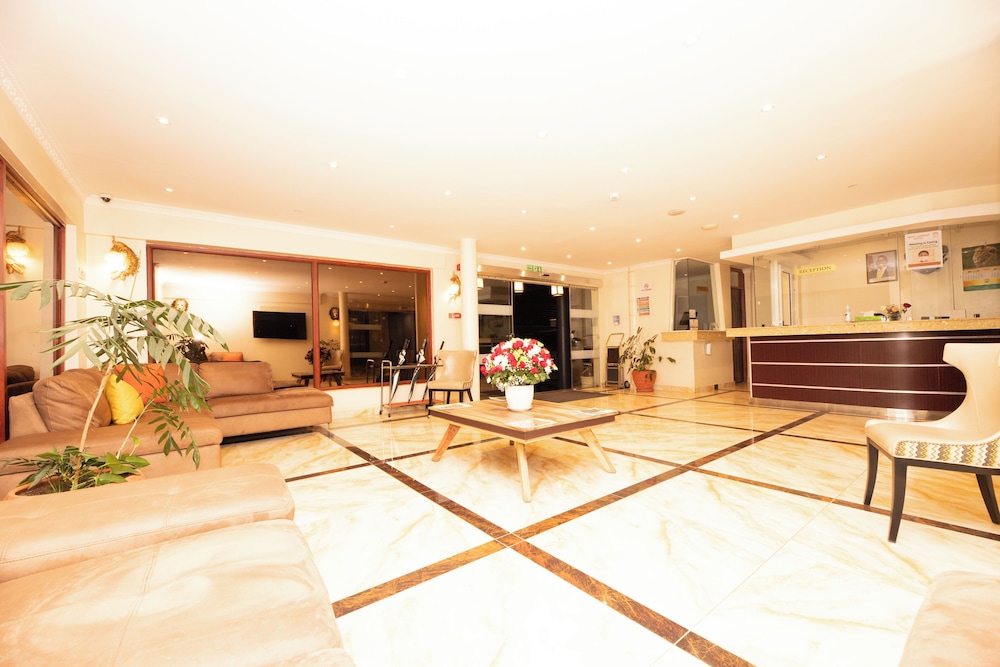 West Lerruat Hotel 8/47