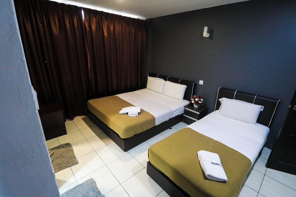 Uncle Guesthouse Kuala Terengganu by ZUZU 24/62