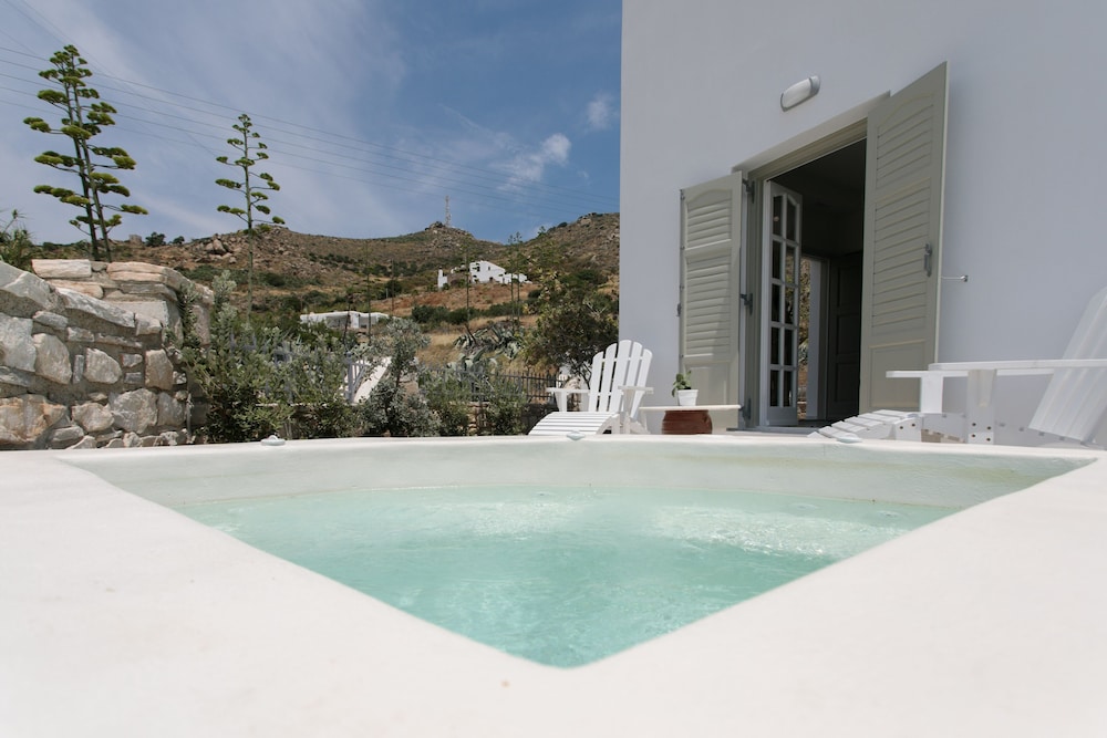 Aeolos Luxury Villas And Suites 5/71