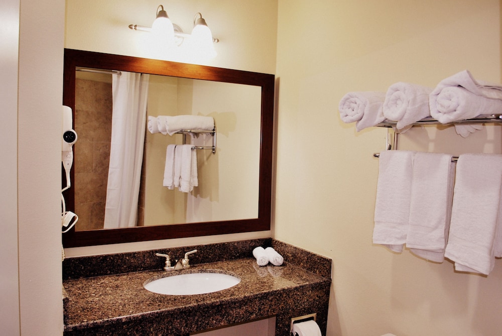 Westwood Inn Extended Stay by OYO Gonzales TX 7/13