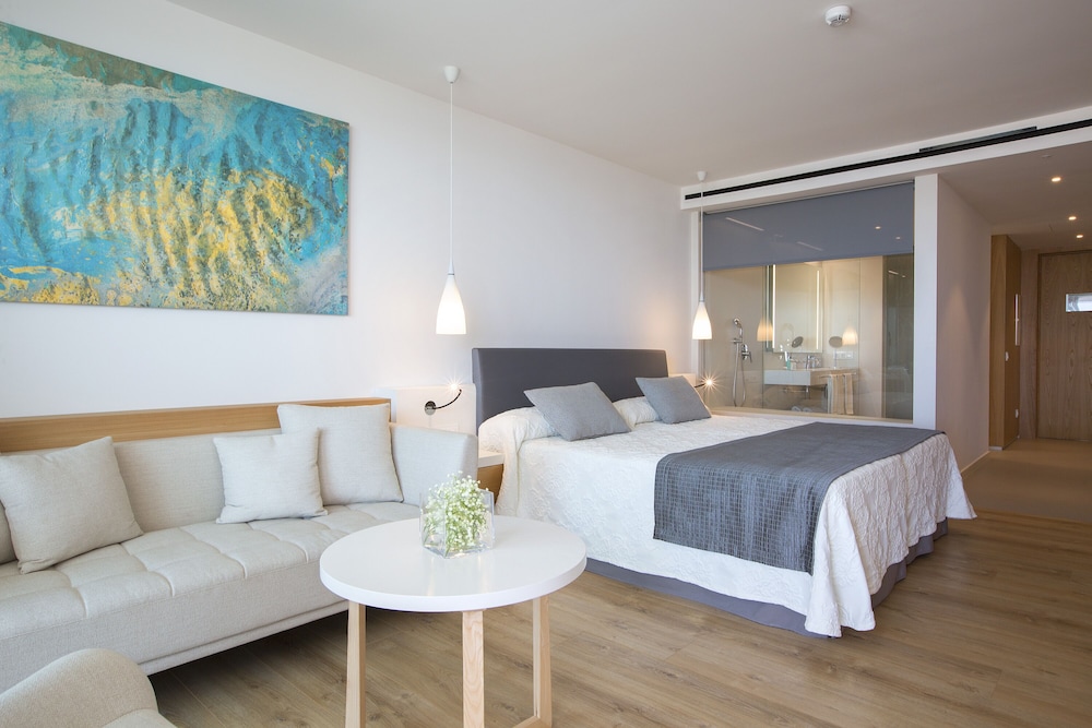 ROOM, SINGLE, DOUBLE BED, BALCONY