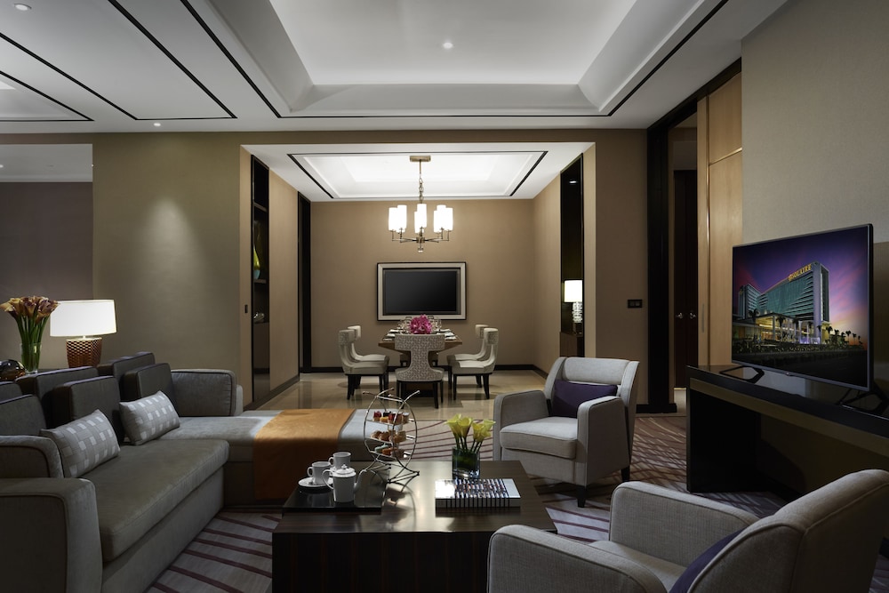 Solaire Resort Entertainment City 40/66