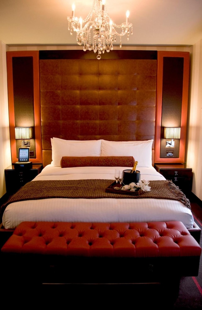 Sanctuary Hotel New York 9/56