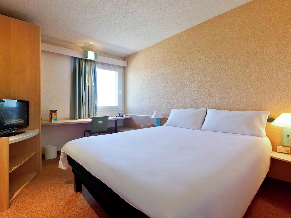 Ibis Braganca Hotel 28/64