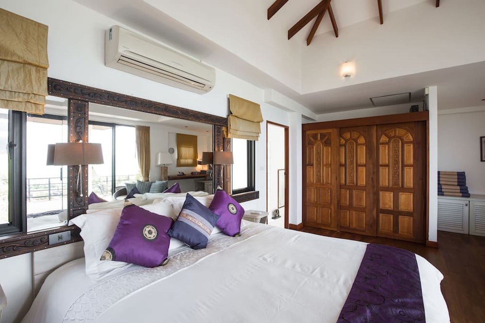 4 Bedroom Sea View Villa Suay Paap 8/40