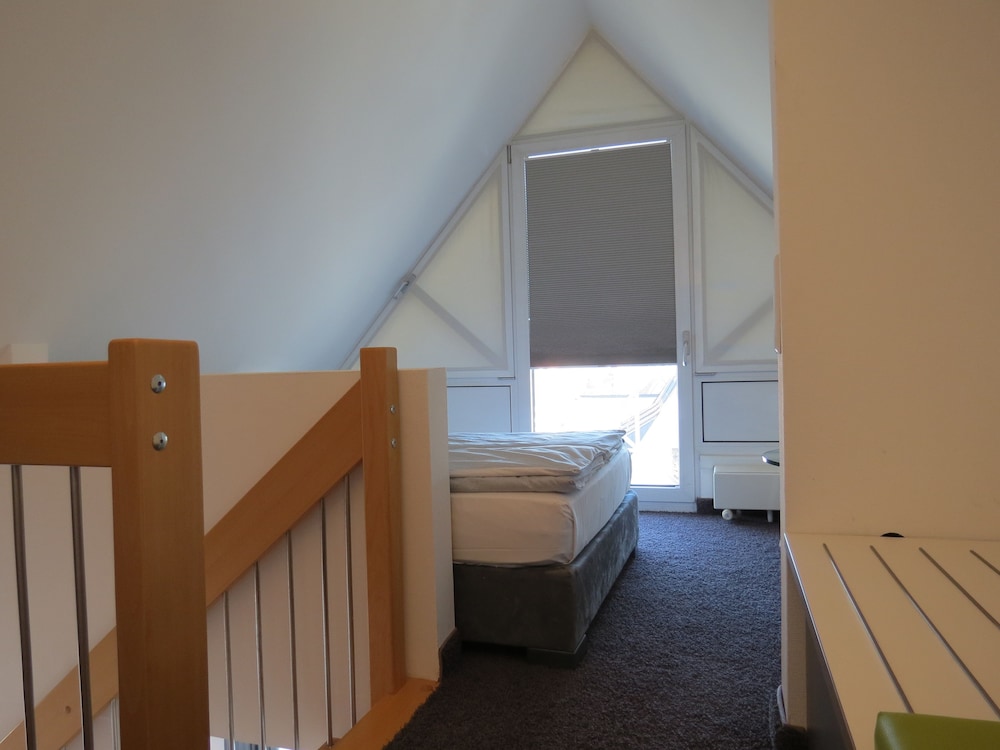 Comfor Hotel 44/72