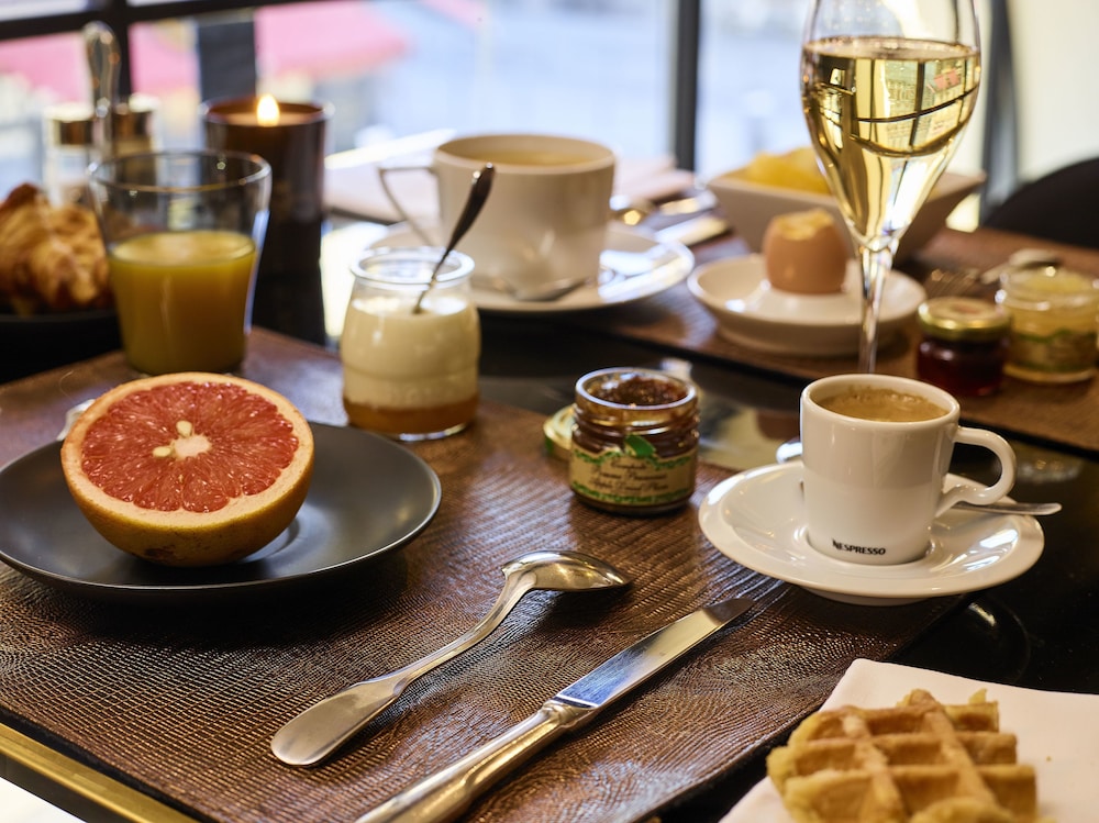 Hotel Carlton 54/70