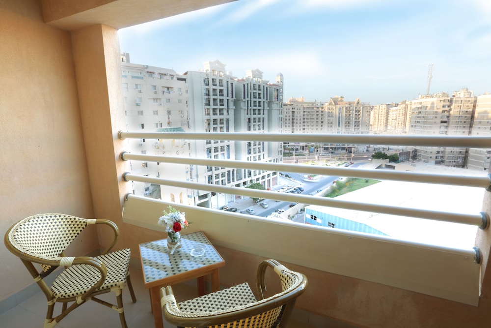 The Grand Plaza Hotel Smouha 31/68