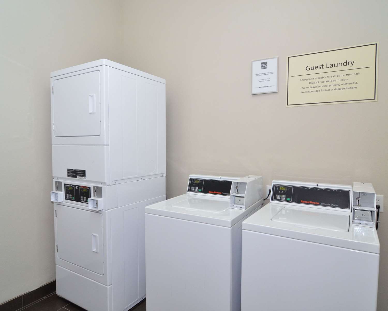 Quality Inn & Suites Kenedy - Karnes City 14/32