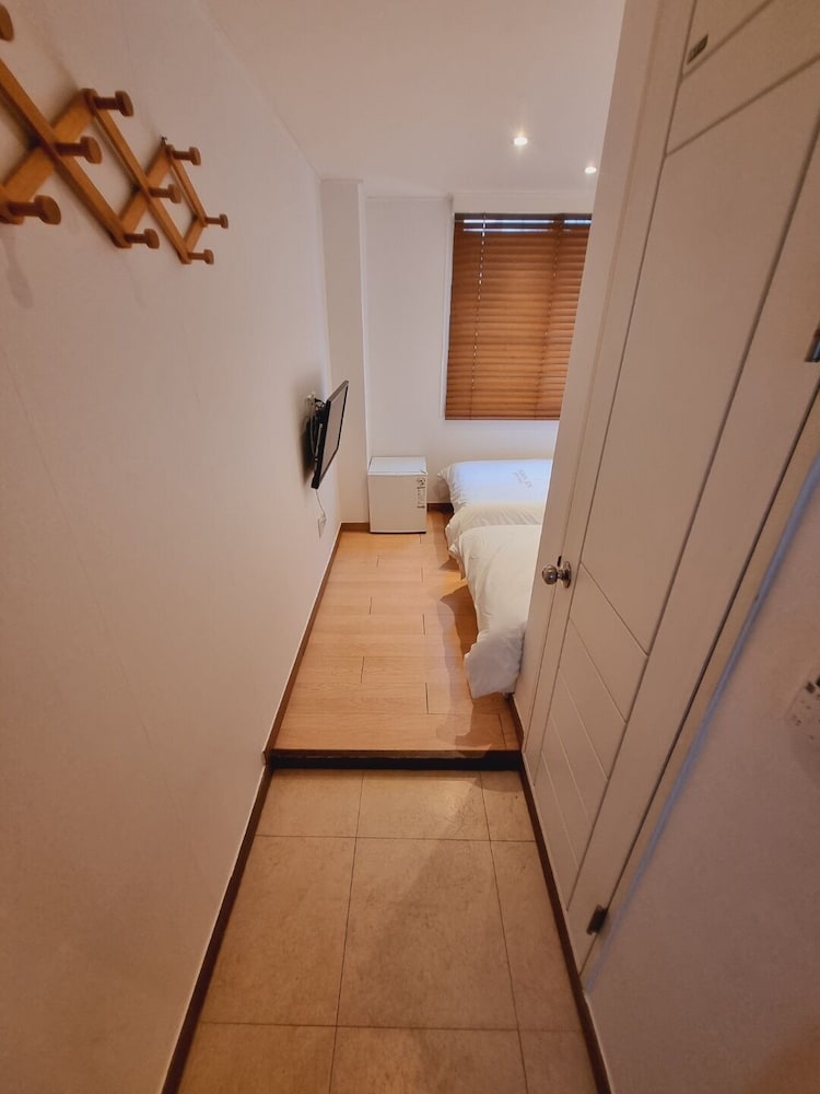 Moon Sun Guesthouse 20/25