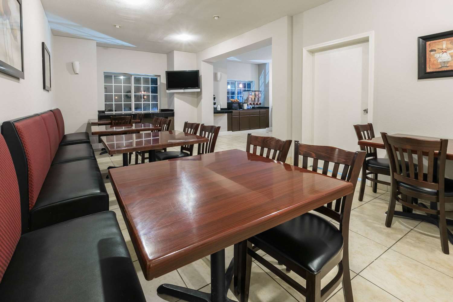 Microtel Inn And Suites Scott 23/37