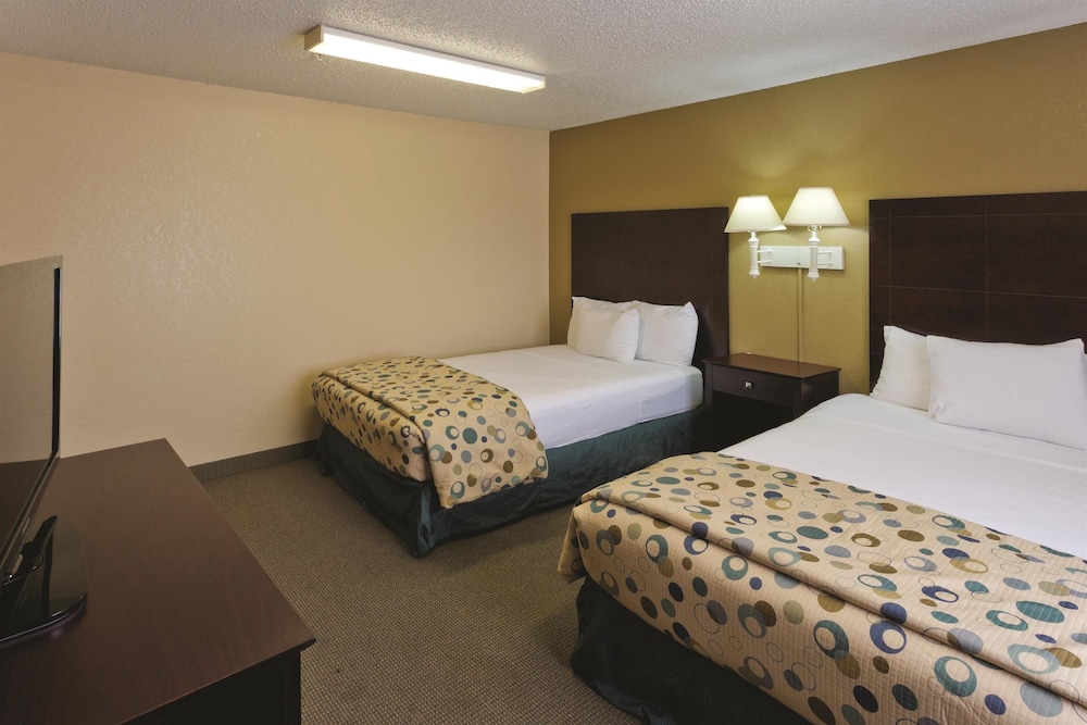 Motel6 Mesquite, TX - Balch Springs 22/60