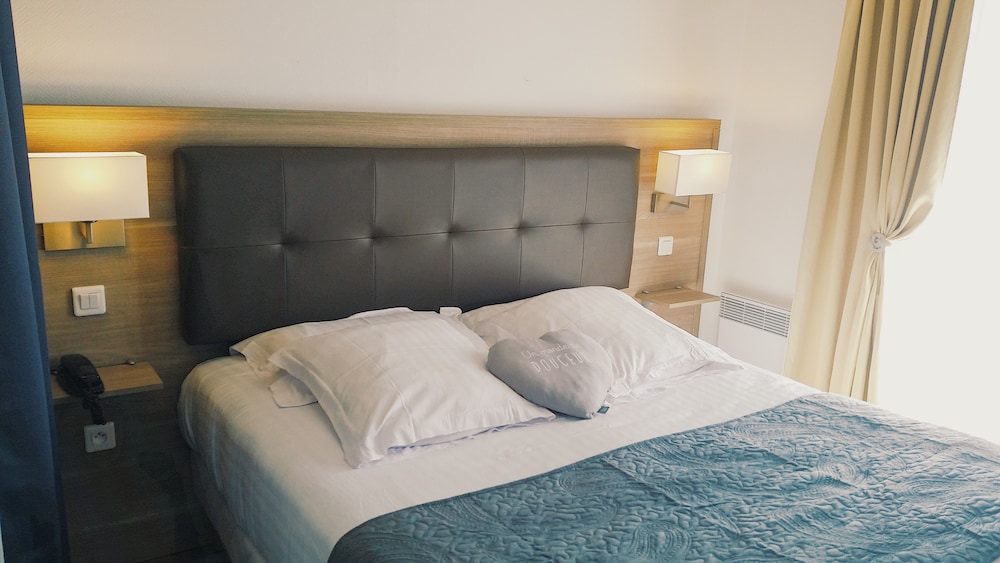 LOGIS HOTEL LES COMTES DE PARDIAC 15/34