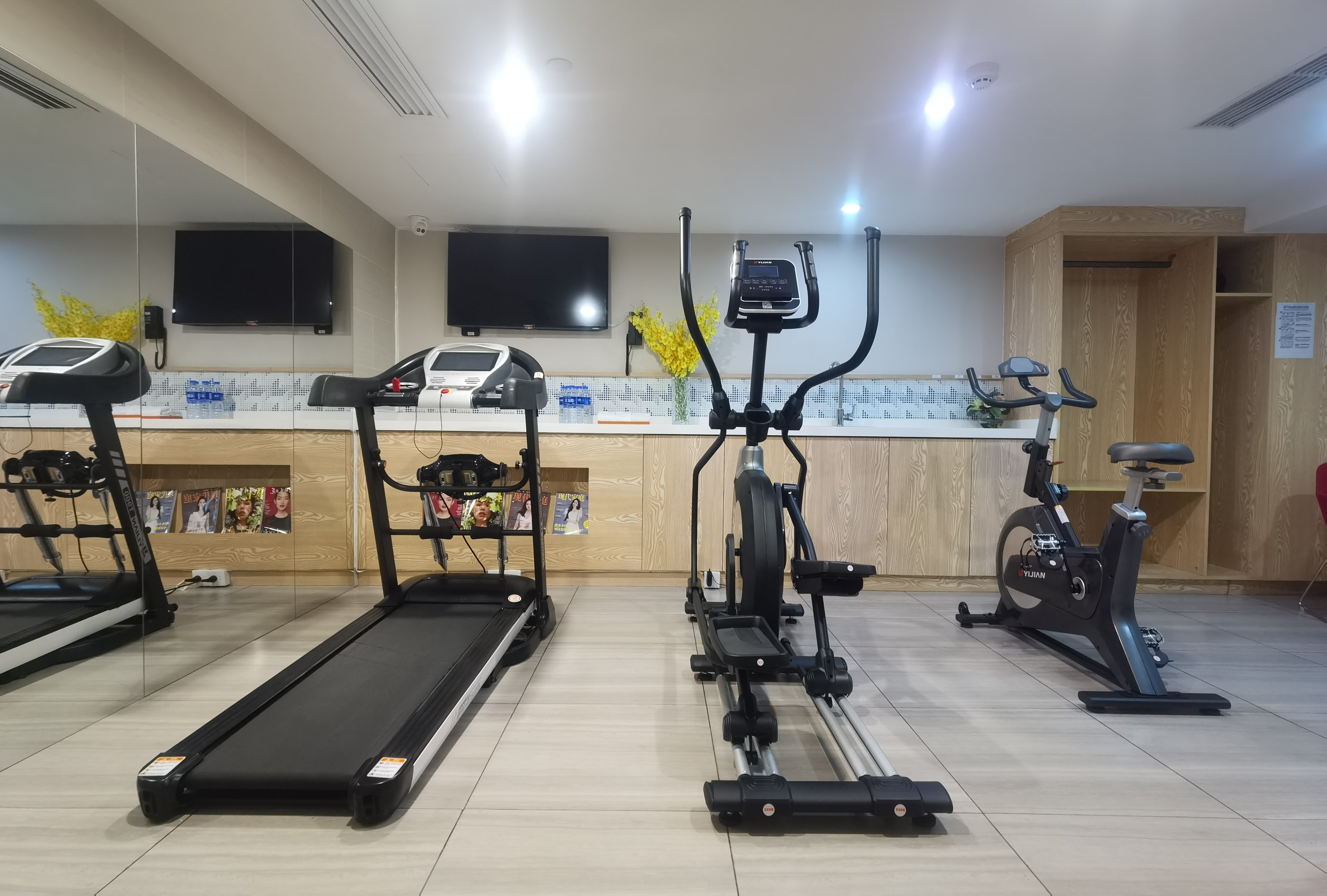 Holiday Inn Express Shanghai Gubei 20/37