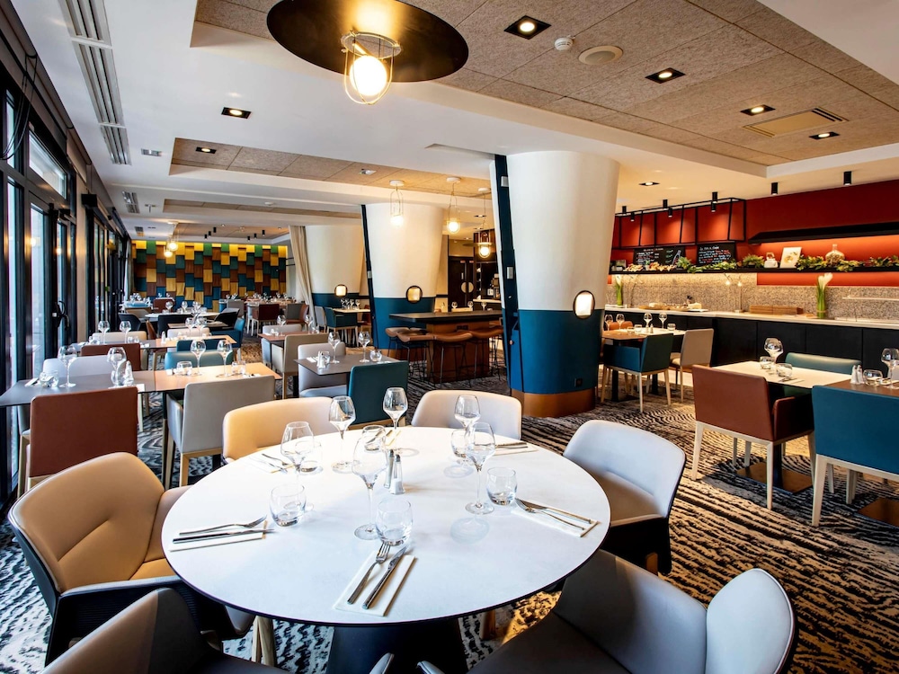 NOVOTEL BEAUNE 48/73