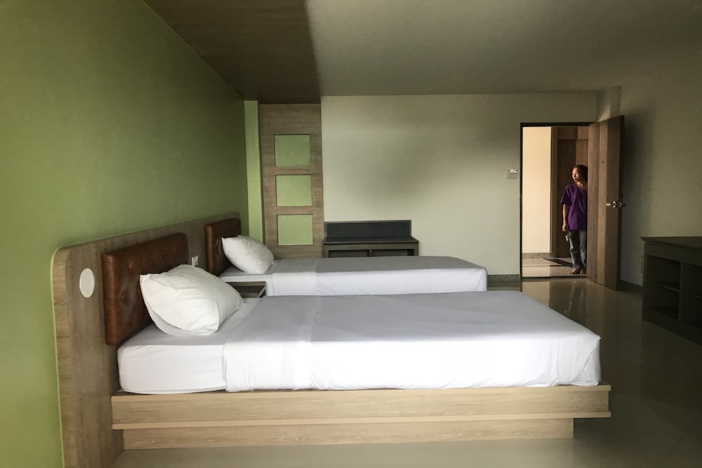 Lopburi Residence Hotel 20/46