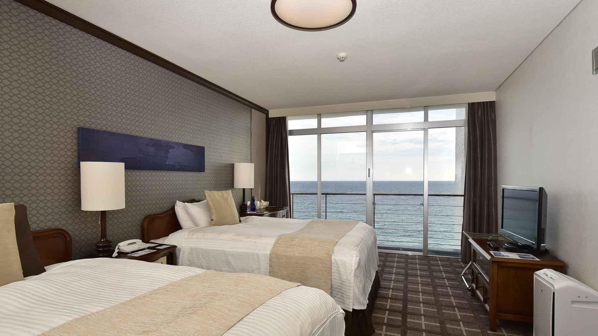 Prince, Ocean View, Top Floor