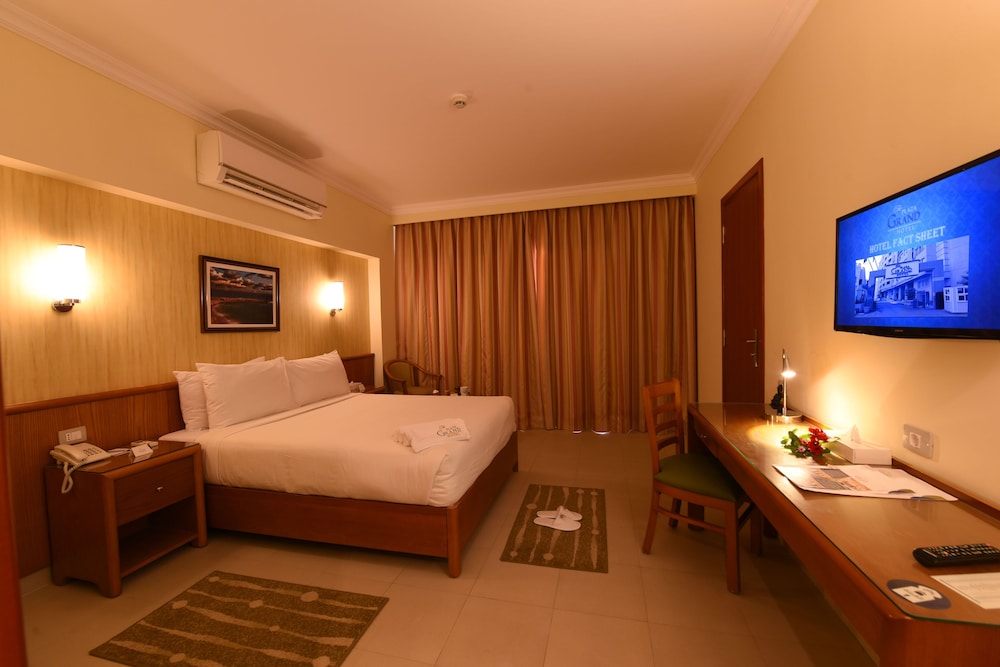 The Grand Plaza Hotel Smouha 18/68
