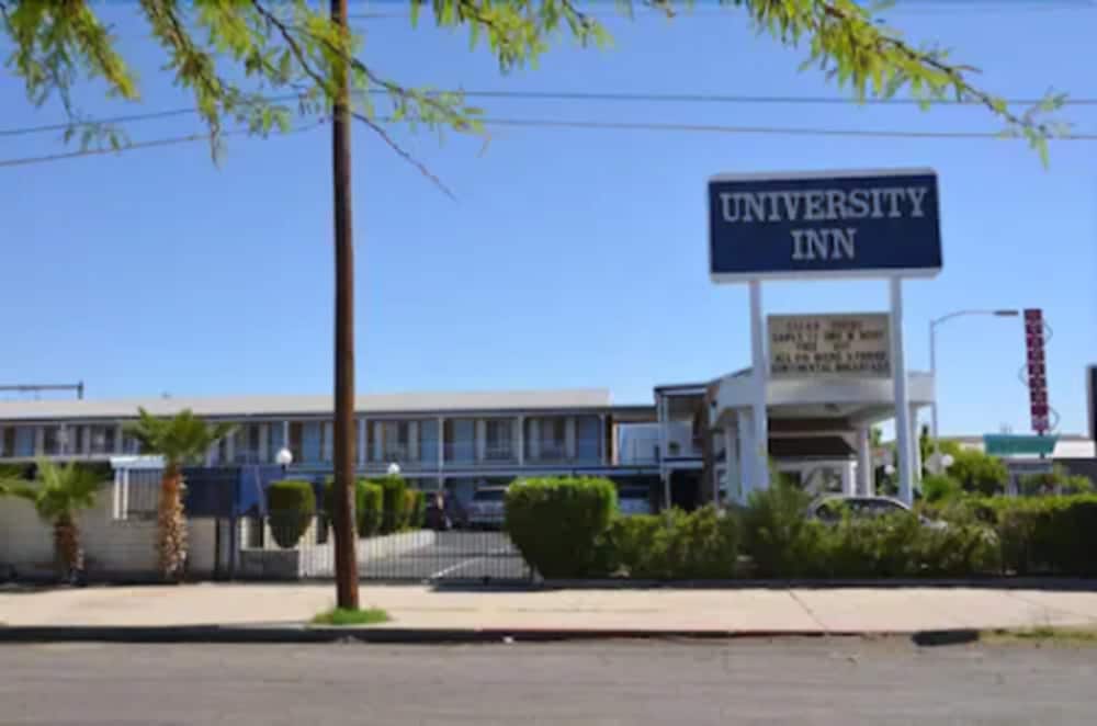 University Inn 37/40