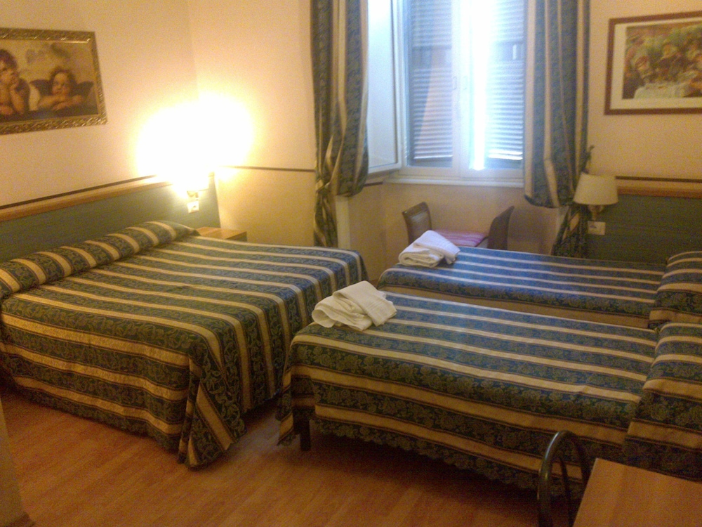 Hotel Lazzari 7/22