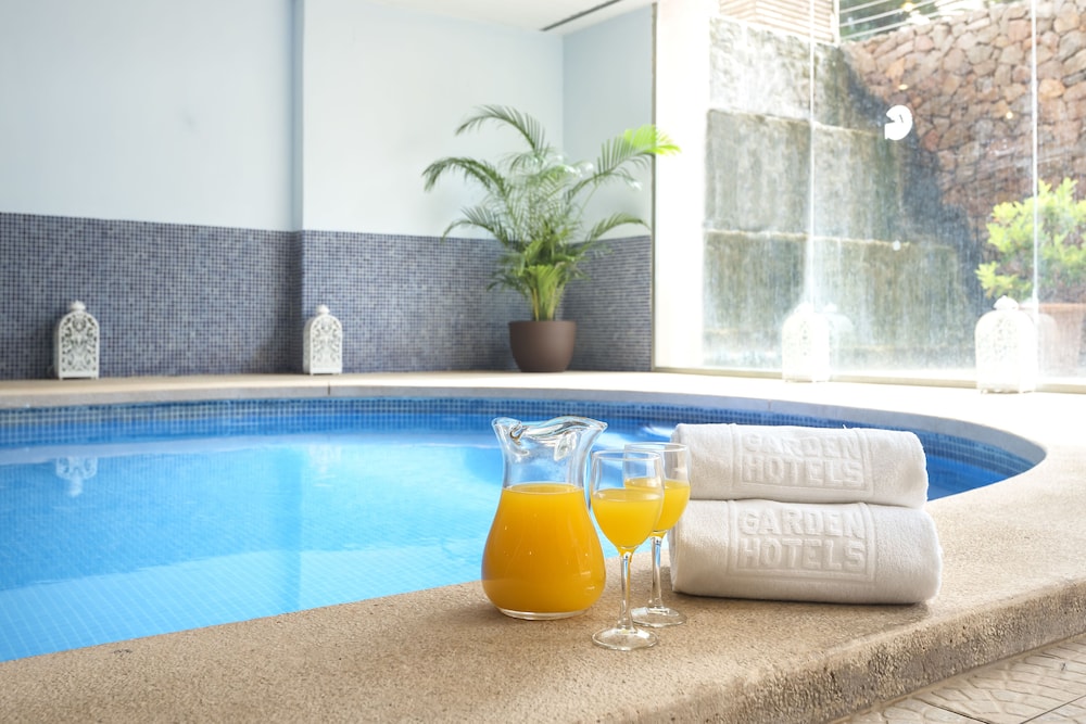 Tropic Garden Hotel & Apartments 40/73