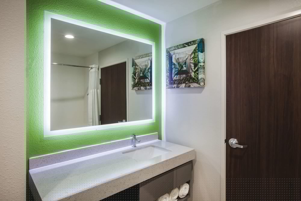 La Quinta Inn Suites By Wyndham Owasso 20/44