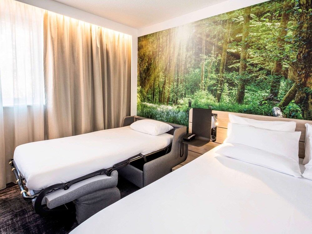 NOVOTEL RENNES ALMA 41/74