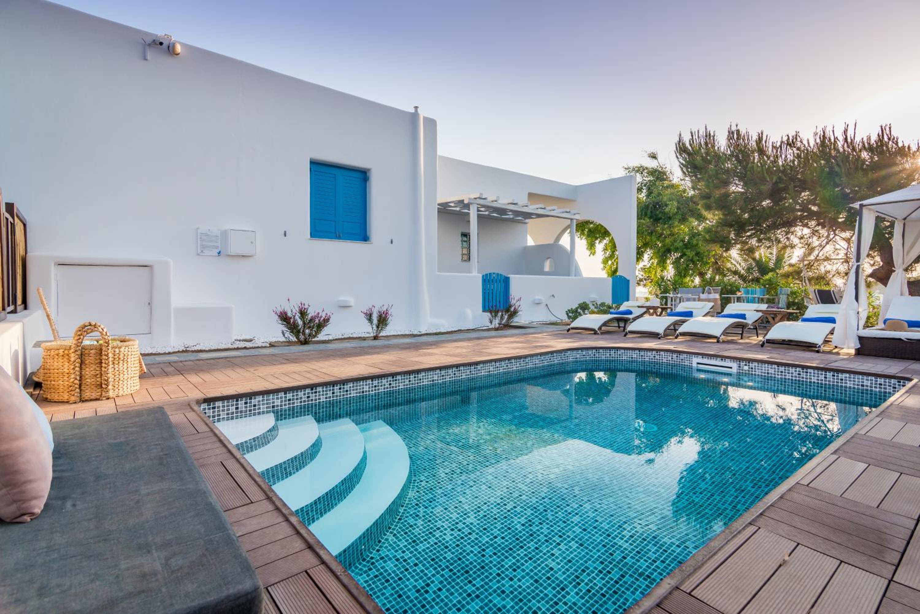 Eiriana Luxury Suites 39/60