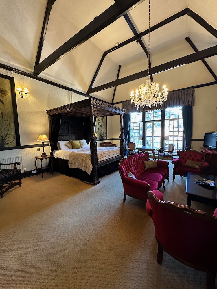 Langtry Manor Hotel 34/47