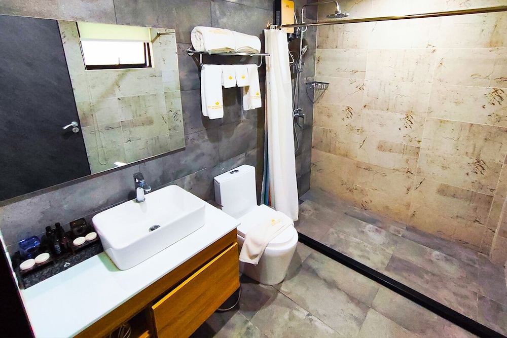 Erus Suites Hotel 55/57