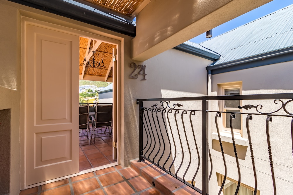 L Ermitage Franschhoek Chateau Villas 11/52