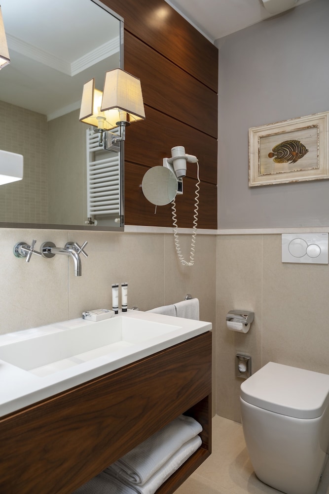 Lungomare Hotel 49/50