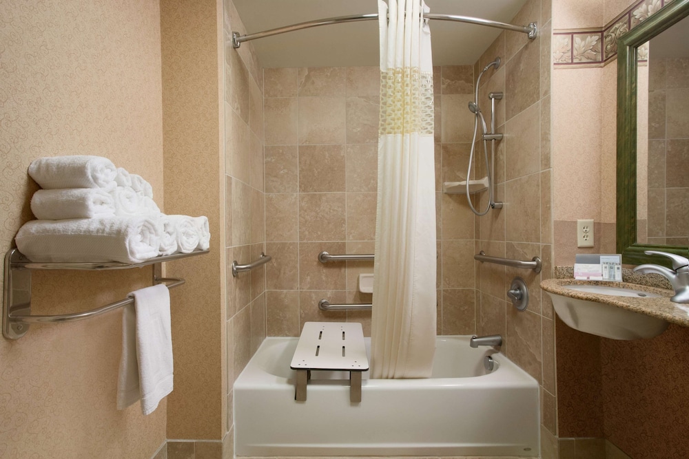 Hampton Inn Canon City 32/32