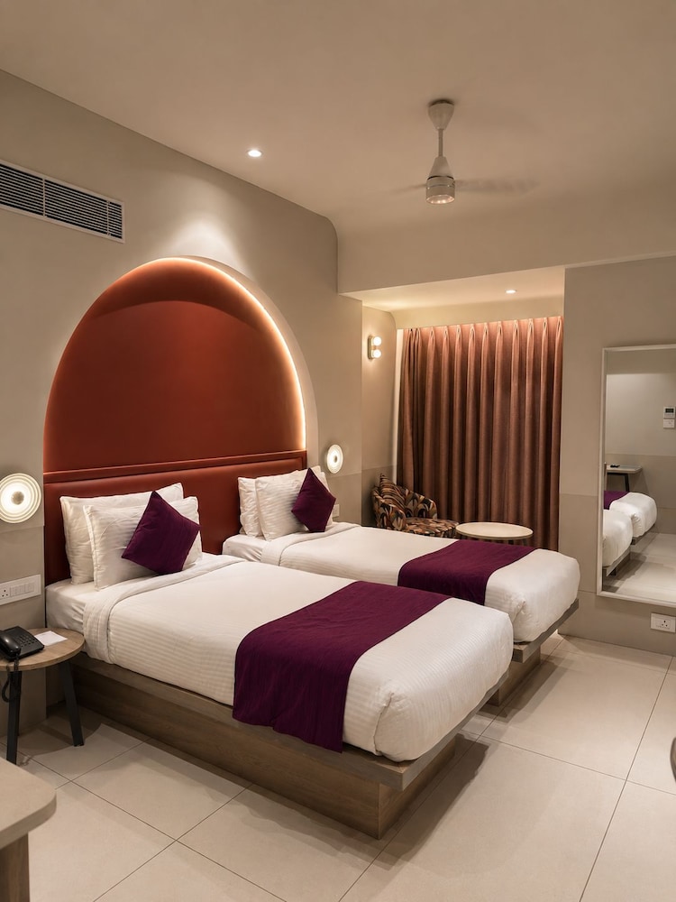 Oriental Residency Hotel 16/49