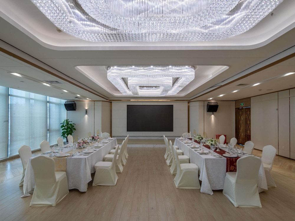 PULLMAN GUIYANG 66/74
