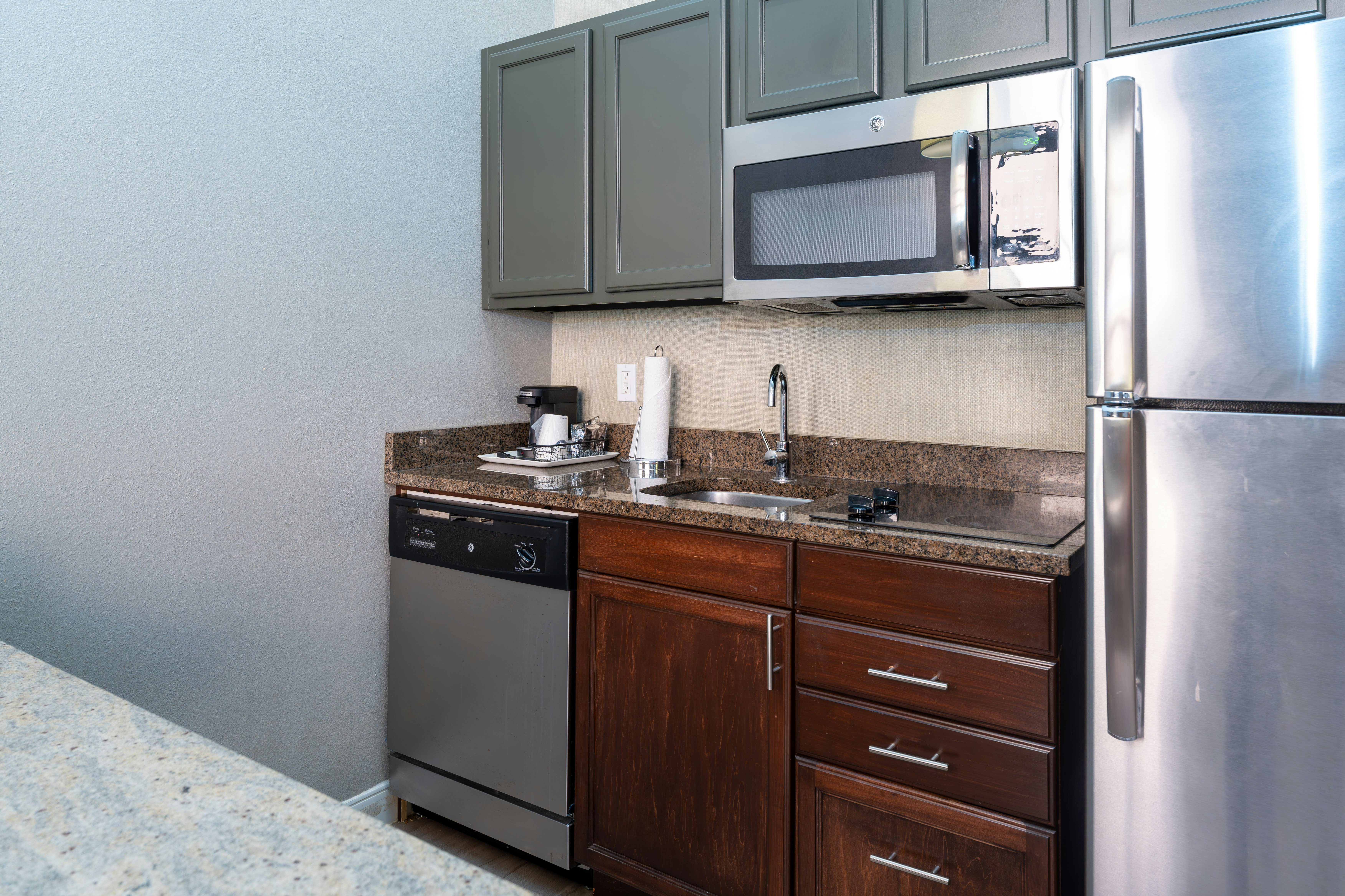 Hospitality, Suite, King Bed