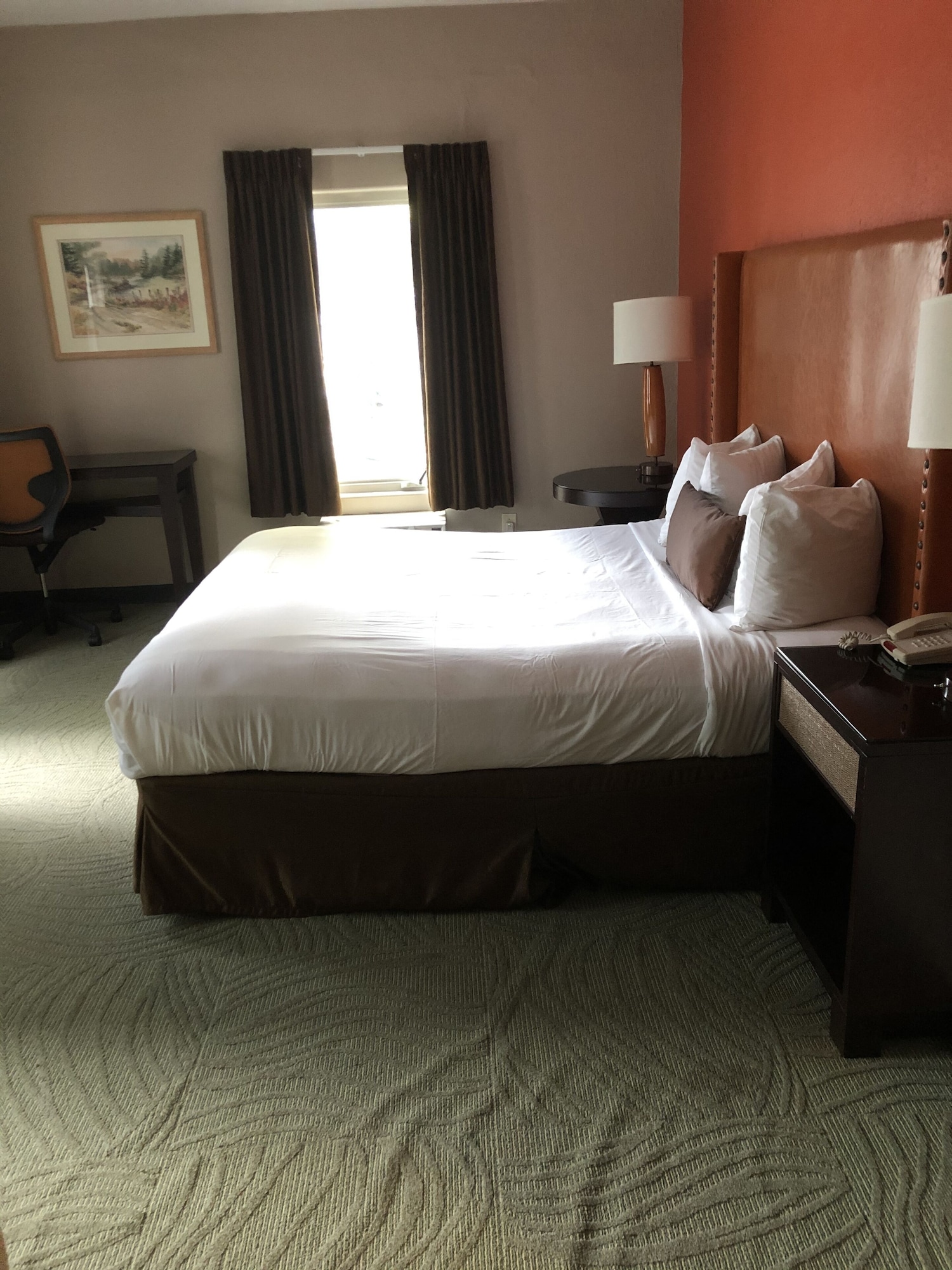 STANDARD, QUEEN BED